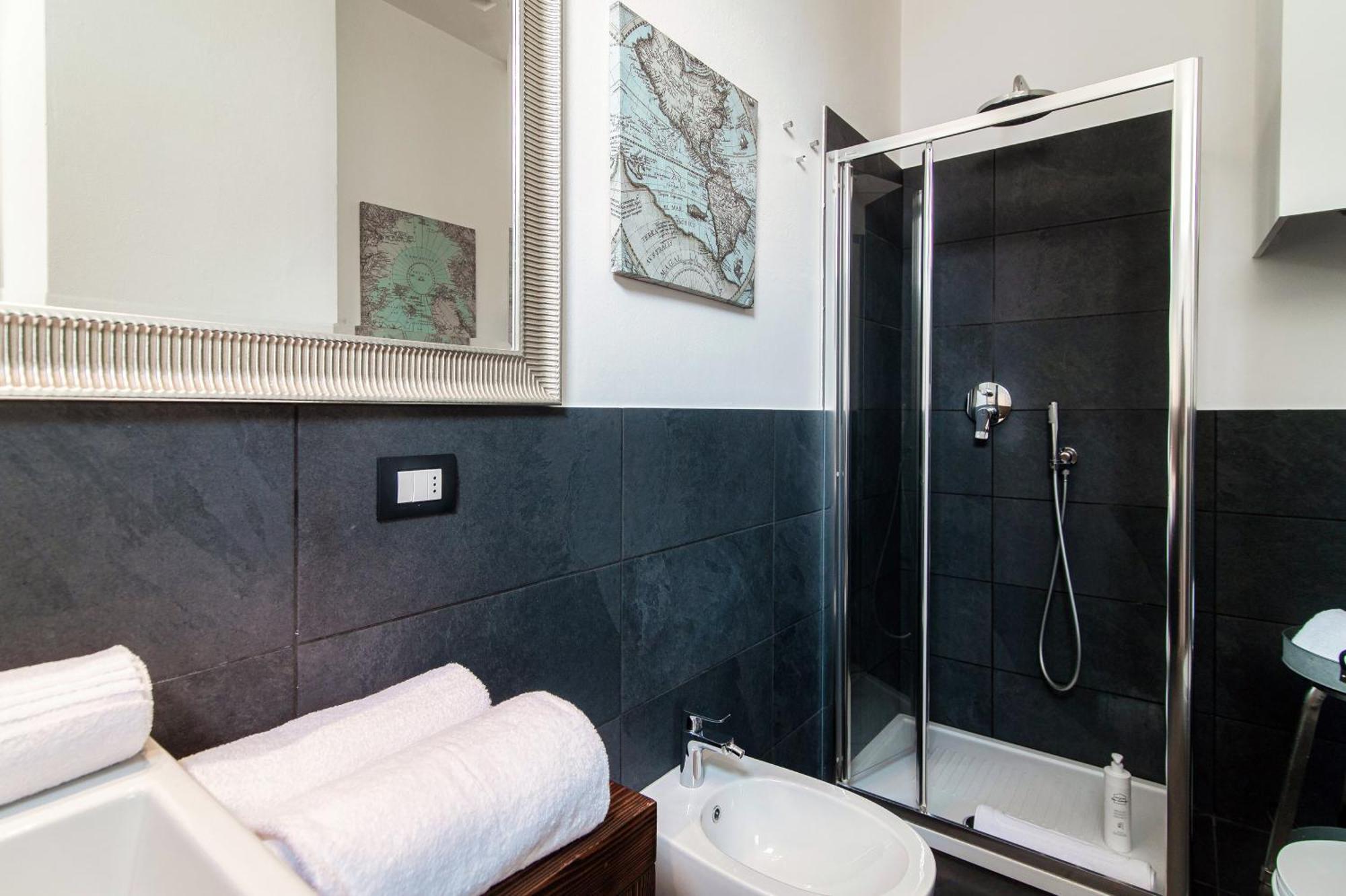 Rezzonico Suites - By Myhomeincomo Exterior foto