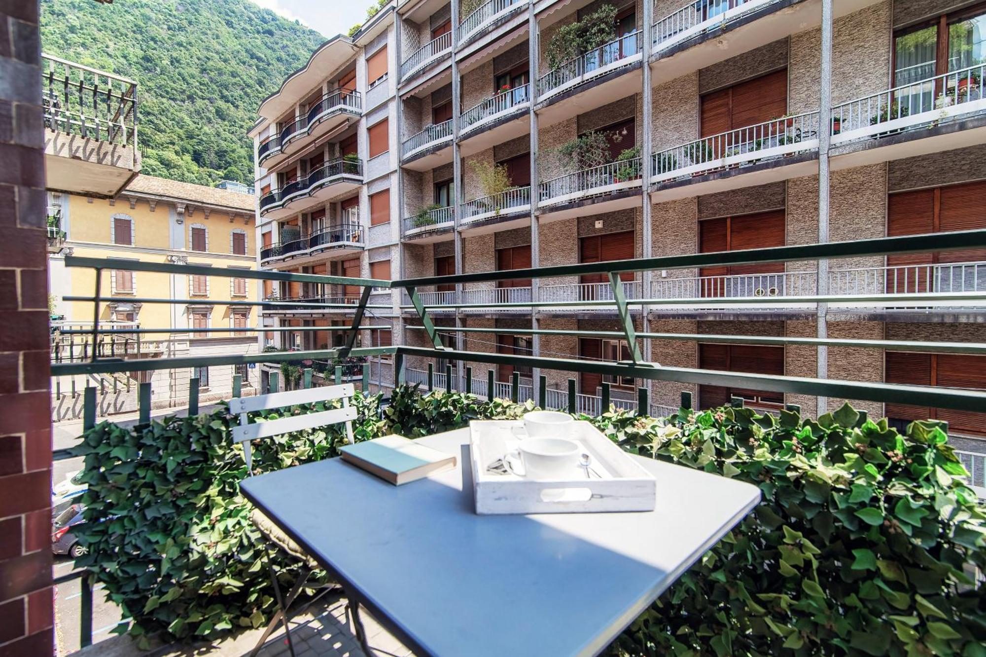 Rezzonico Suites - By Myhomeincomo Exterior foto